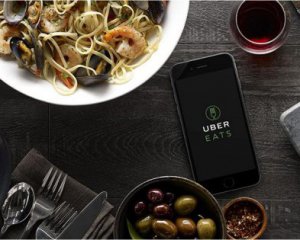 Uber тестує доставку їжі безпілотниками