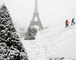 Аномальные снегопады накрыли Францию - видео