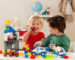 Первоклассники получат наборы LEGO