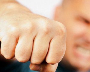 Син до смерті забив рідну матір