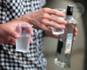 Чоловік, який вижив після отруєння алкоголем, втік із Бориспільської лікарні