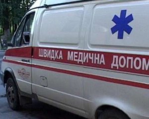 Масове отруєння у Харкові: школярів забирають "швидкі"