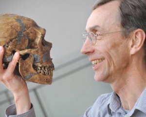 Вчені виростять мозок неандертальця