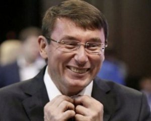 Без юридичної освіти, але з англійською мовою: у Луценка придумали чим похвалитися