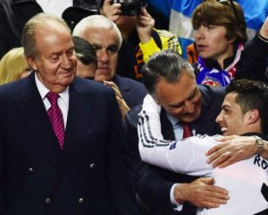 Финал Лиги чемпионов в Киеве посетит король Хуан Карлос