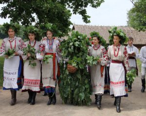 У давні часи Зелені свята тривали шість днів