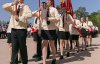 Радянська форма та червоні прапори – як пройшов останній дзвоник  у Криму