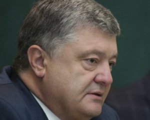 Порошенко назвав наступ на Донбасі авантюрою