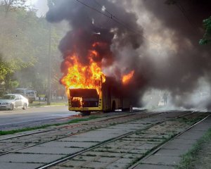 В Киеве горел пассажирский автобус