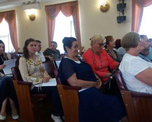 Депутат відмовився виступати українською