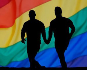 Суд надав геям переваги в одержанні посвідки на проживання в ЄС
