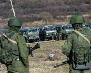 Україну оточили 7 армій та 4 ракетні бригади РФ - Турчинов