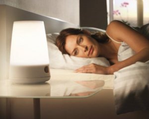 Ученые выяснили, можно ли спать с включенным светом