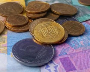 Банкноти і монети: скільки грошей припадає на одного українця