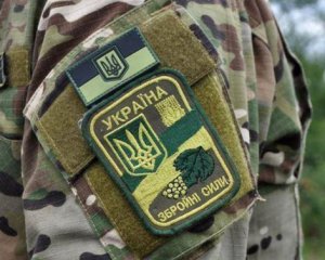 Порошенко розповів про зарплату військових на передовій