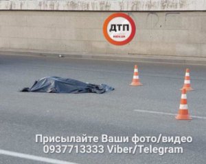 У столиці пішоходу відірвало голову