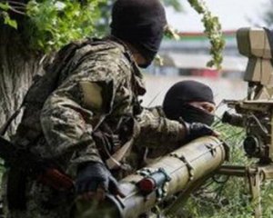 Боевики в Донбассе трижды обстреляли позиции ВСУ