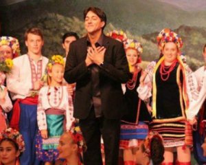 Пуэрториканец учит американцев танцевать украинские танцы