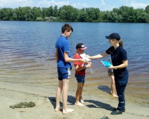 Забрала водоворот: двое братьев утонули в Днепре