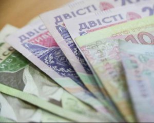 Эксперт развенчал заявление министра о росте зарплат и уменьшении цен