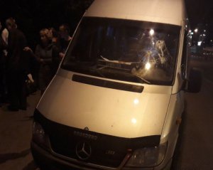 Полиция прокомментировала нападение на маршрутку с пассажирами в Киеве
