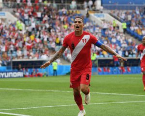 Данія і Франція зіграли &quot;договірняк&quot;, а Перу здобуло історичну перемогу: відеооголяд матчів