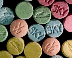 Вчителька початкових класів приторговувала амфетаміном