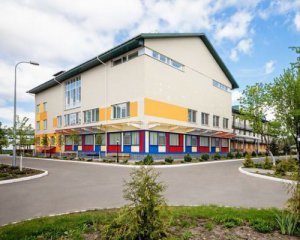 Назвали причину масового отруєння дітей у таборі "Славутич"