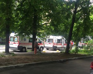 Нужна кровь: в Киев прибыл борт с ранеными