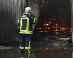Пожар на мясокомбинате было видно с противоположного берега Днепра