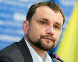 Вятрович предложил сделать лозунг &quot;Слава Украине&quot; официальным в армии