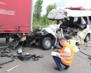 Кровь и крики пострадавших: водитель грузовика рассказал подробности трагедии в Житомирской области
