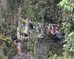 Авто со столичными копами упало в реку