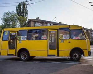 Водій маршрутки побив поліцейського через зауваження