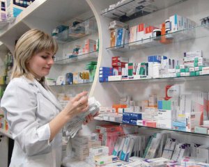 Менше аптек і ліки за рецептом: в Україні створили новий закон