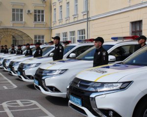 Копи розтрощили кожну шосту автівку в аваріях