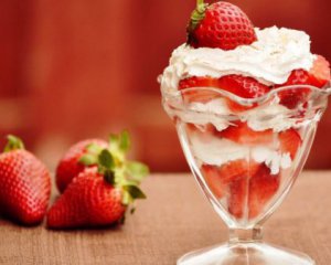 Мед, шампанське і суші: топ-7 продуктів, які можна використовувати під час сексу