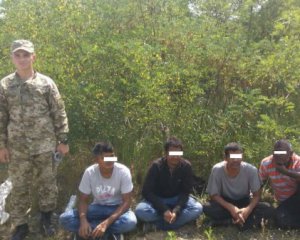 Украинские Сусанины: пограничники обнаружили в лесах Закарпатья нелегалов