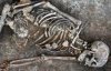 Знайшли таємничий розмальований скелет дівчини