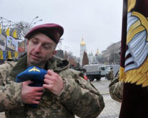 &quot;Пам&#039;ятаймо минуле, але живімо майбутнім&quot; - бійці з передової про День десантника