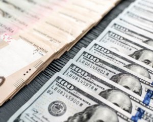 Нацбанк установил самый высокий курс доллара с февраля