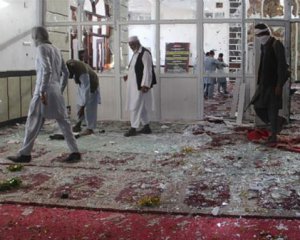 Теракт: смертники підірвалися в мечеті