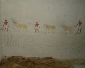 В Египте обнаружили гробницу со сценами загробной на фресках