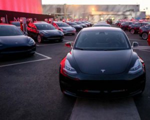 Які автомобілі міняють на електромобілі Tesla