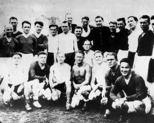 Гравці "Старту" навмисне били по ногах німців – 76 років тому було зіграно "матч смерті"