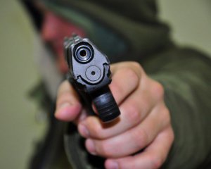Мужчина с игрушечным пистолетом устроил ограбление