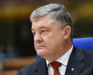 Порошенко призвал Европу &quot;избавиться от пагубных кремлевских чар&quot;