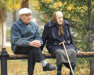 Кем подрабатывают пенсионеры в Украине