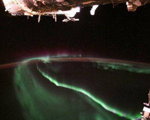 &quot;Завораживающий каждый раз&quot; - астронавт показал полярное сияние из космоса