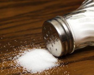 Скільки солі потрібно вживати щодня